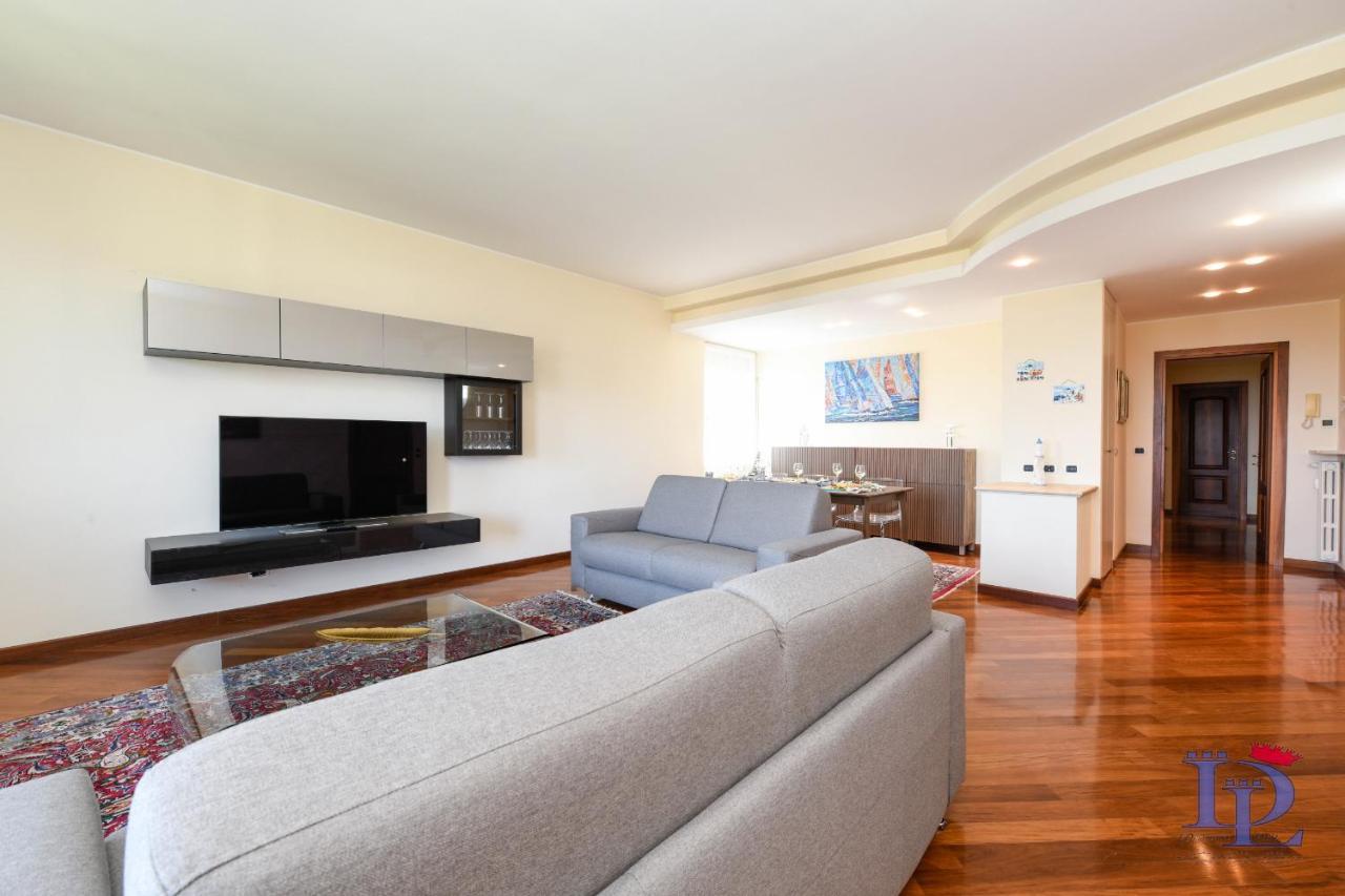 Desenzanoloft Partner Marriott Homes & Villas - Splendido Desenzano del Garda Esterno foto