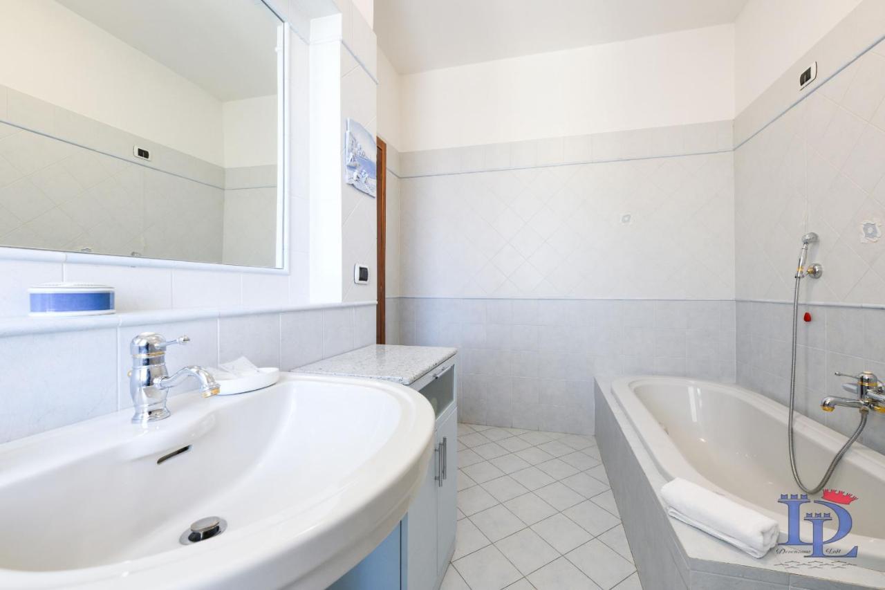 Desenzanoloft Partner Marriott Homes & Villas - Splendido Desenzano del Garda Esterno foto